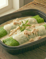 Panqueca de Espinafre com Frango ao molho Branco